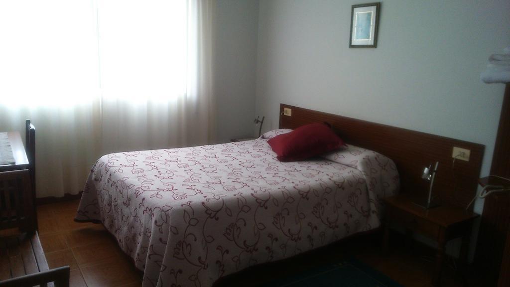 Pensión Vázquez Vimianzo Quarto foto