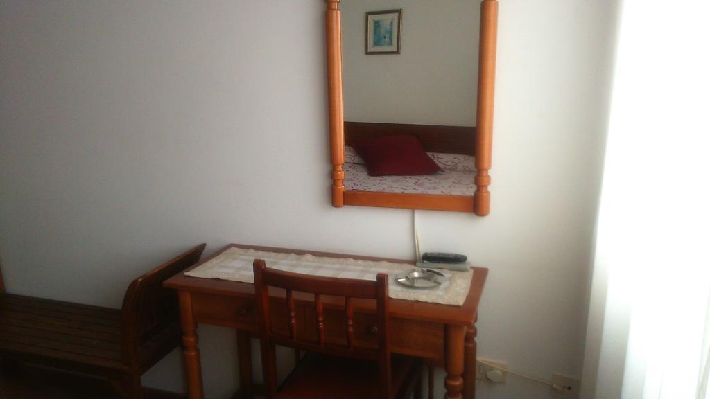 Pensión Vázquez Vimianzo Quarto foto